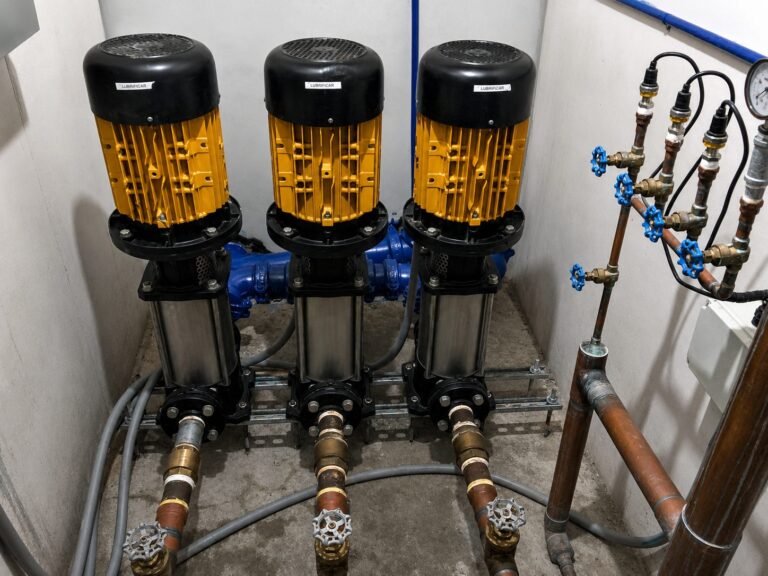Sistema de bombas multietapa para presión constante